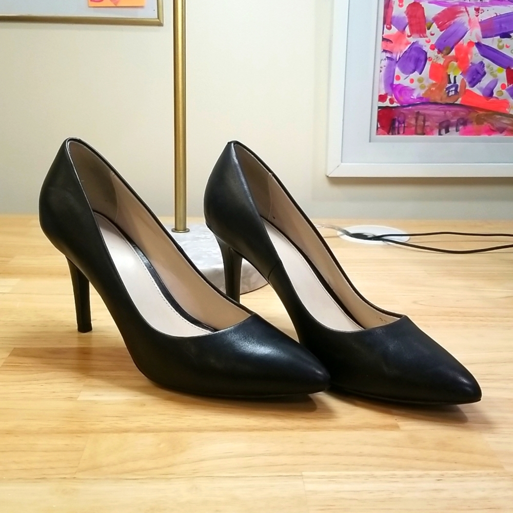 Cole Haan - Black Leather Pumps - 9B